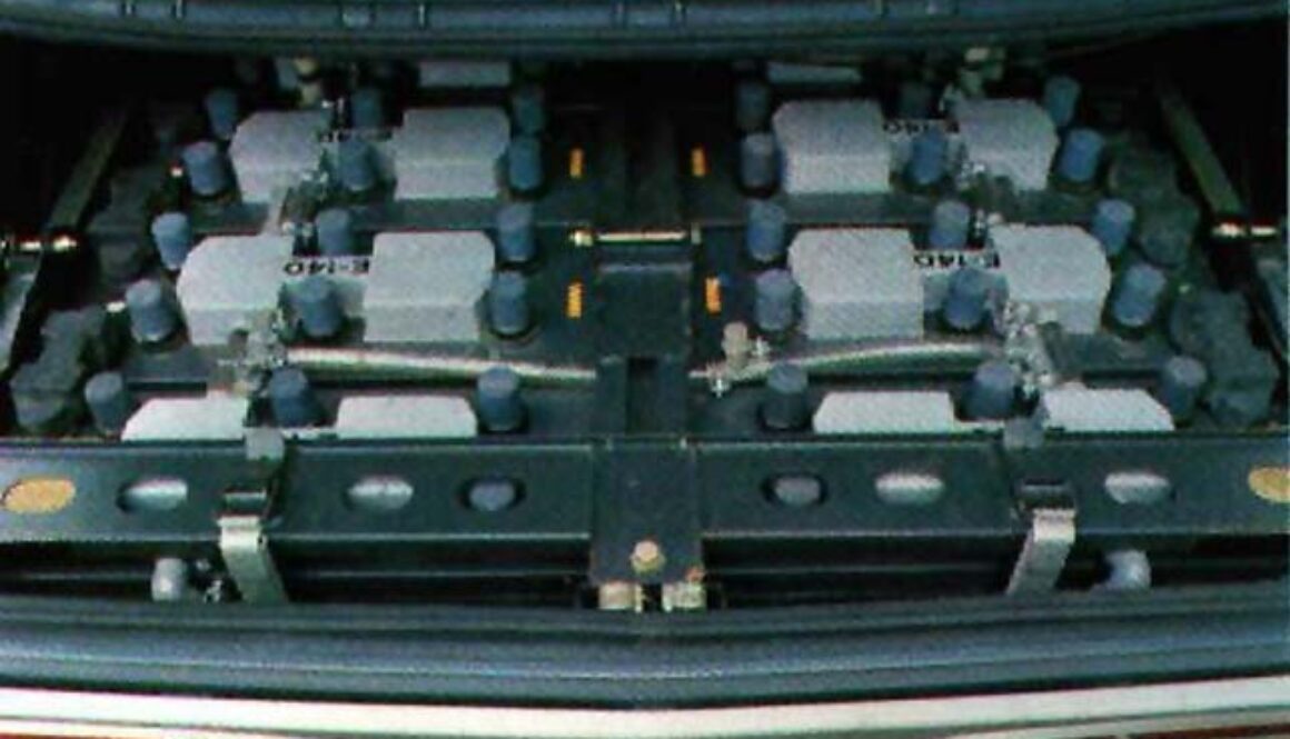 Nissan-laurel-1974-c130-ev-pic2